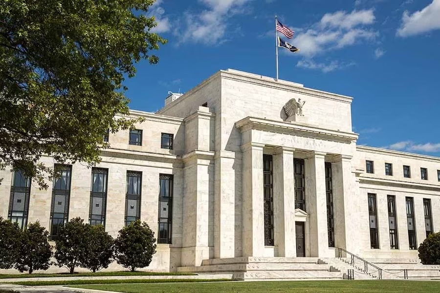 Fed building.